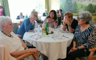 Beisammensein beim Candle Light Dinner in Bad St. Leonhard